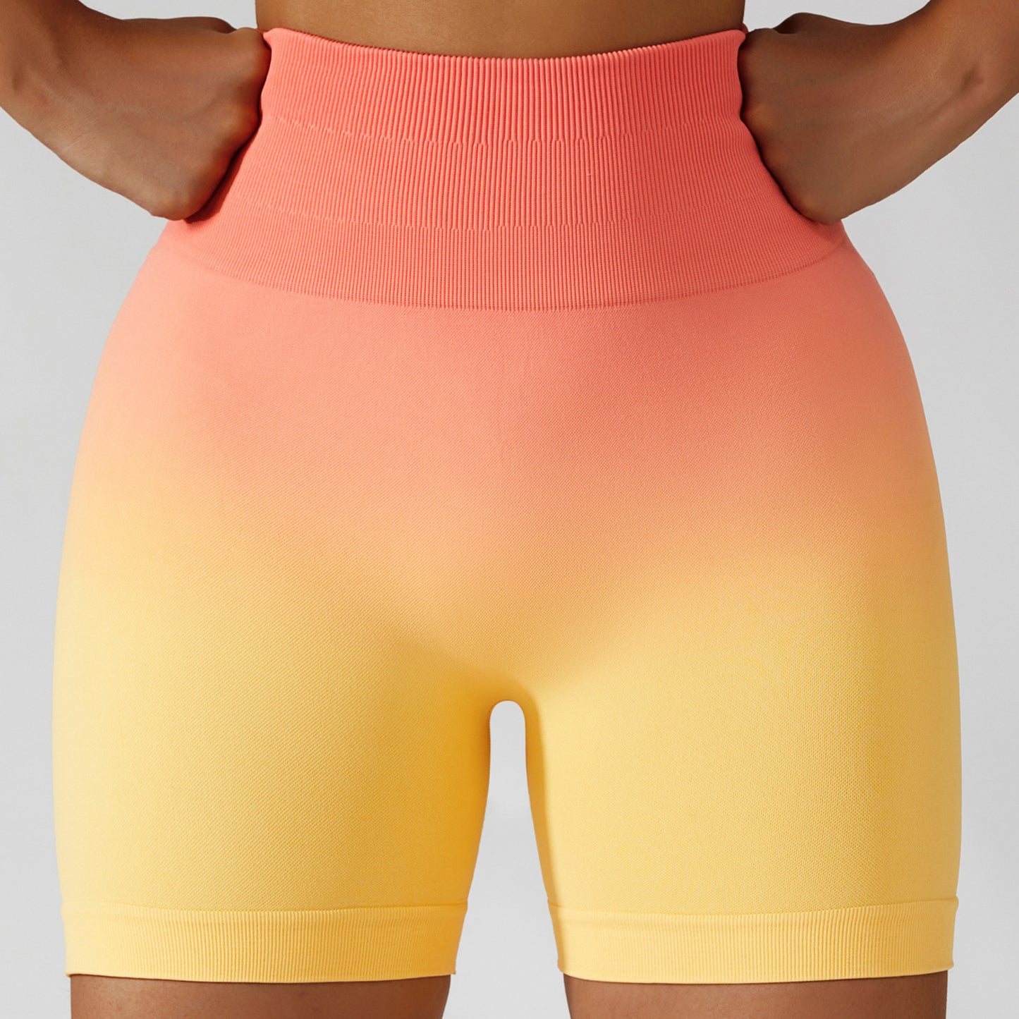 Gradient Seamless Yoga Shorts Breathable Tight Sports Shorts Women's High Waist Elastic Hip Lift Fitness Pants